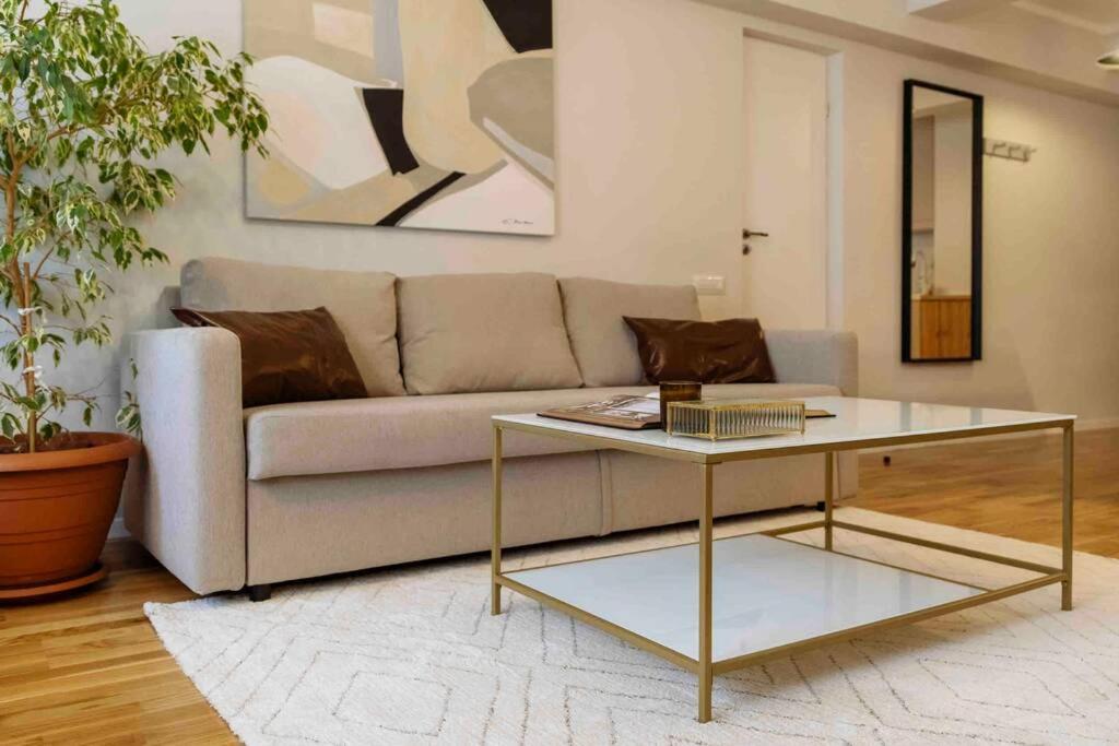 Stunning Views 2Br Intercontinental Flat Daire Bükreş Dış mekan fotoğraf