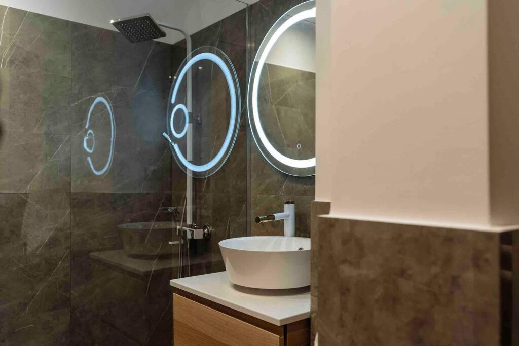 Stunning Views 2Br Intercontinental Flat Daire Bükreş Dış mekan fotoğraf